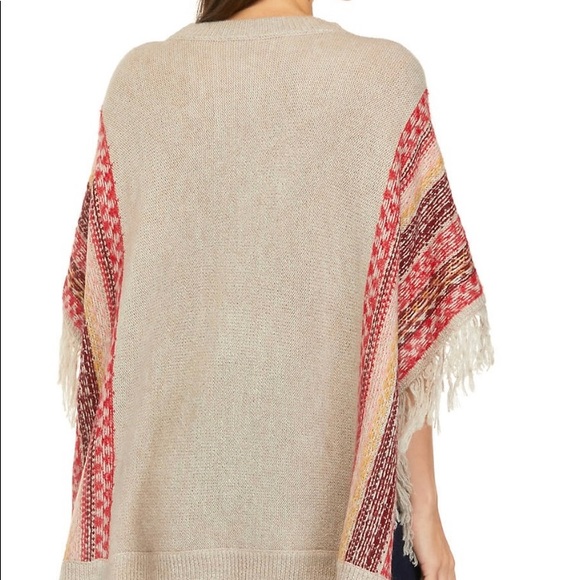 NWT Fringe Knit Poncho - Picture 2 of 3